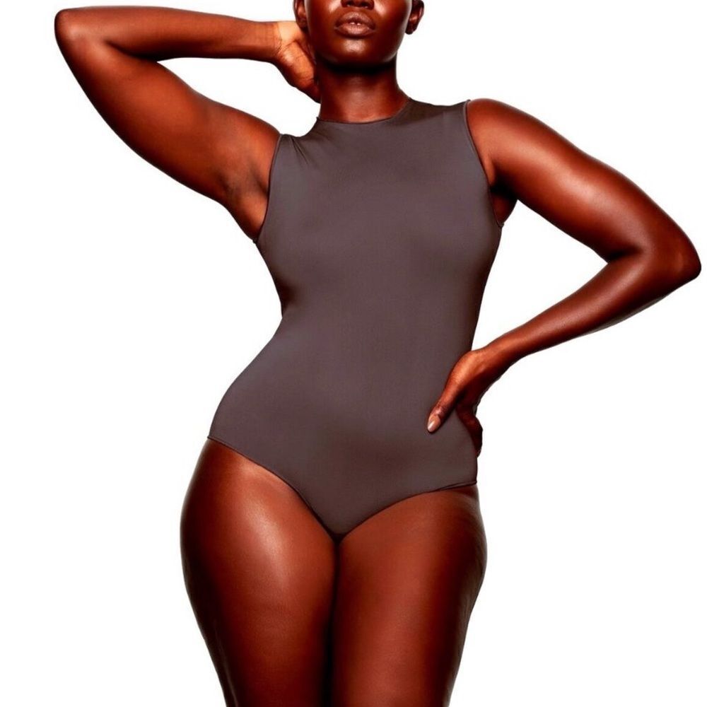 SKIMS Raw High Crew Neck Gunmetal Gray Bodysuit Sz 4X/5X NWOT